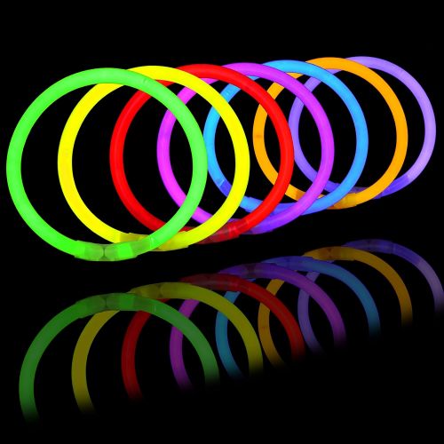  [아마존베스트]JOYIN 300 Pack Glow Sticks with 100 22” Necklaces + 200 8” Bracelets Connector Included; Glow in the Dark Halloween Party Bulk Supplies, New Year Eve Party, Neon Light Up Accessories for