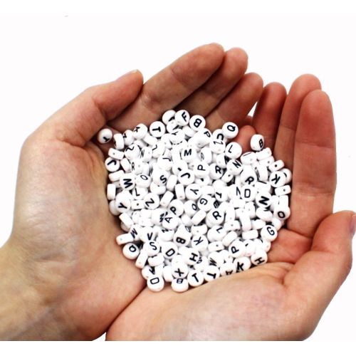  [아마존베스트]JPSOR 600pcs 4x7mm Acrylic White Round Letter Beads for Bracelets and Jewelry Making,with Thread & Pouch (A)