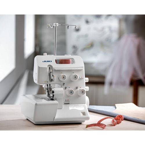  JUKI MO654DE Portable Thread Serger Sewing Machine