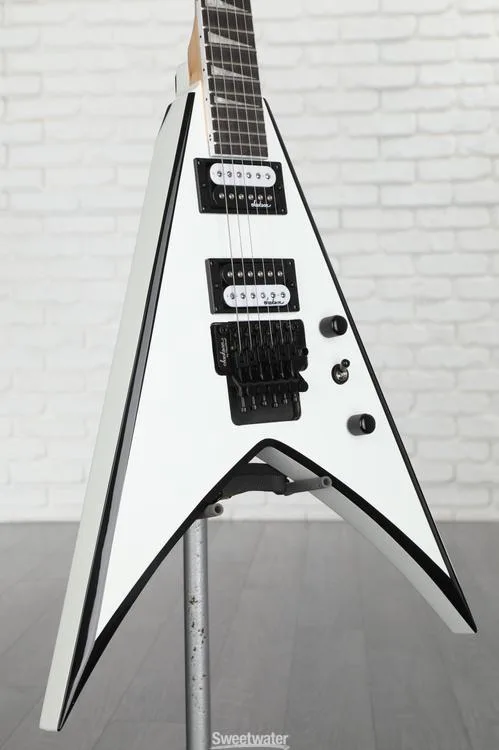  Jackson JS Series King V JS32 - White with Black Bevels