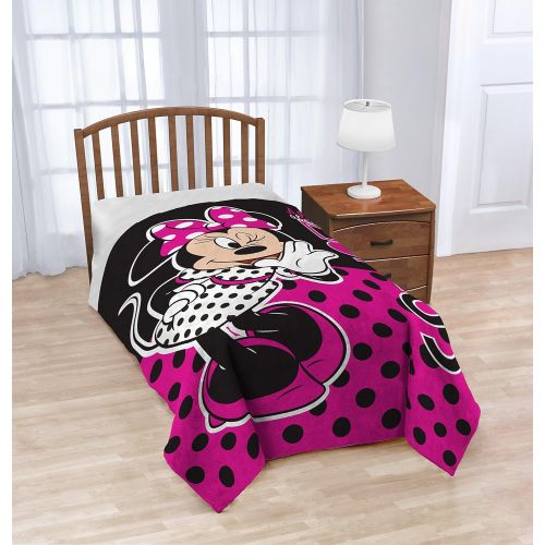  Jay Franco Disney Minnie Mouse All About Dots Fleece 62 x 90 Twin Blanket, Black/Pink