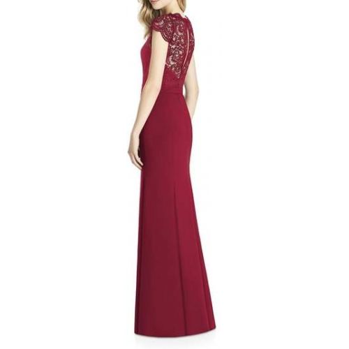  Jenny Packham Lace & Crepe Sheath Gown