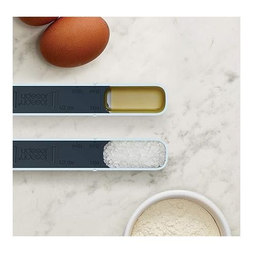 조셉조셉 Joseph Joseph 40105 Measure-Up Adjustable Measuring Spoon, Measures from 1 ml to 15 ml and from 1/4 tsp to 1 tbsp, Blue