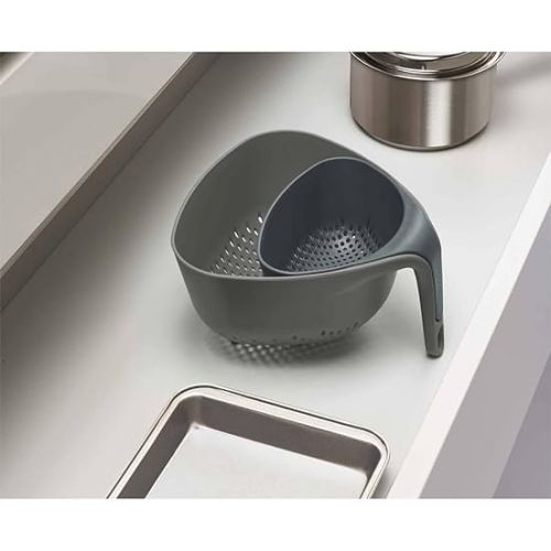 조셉조셉 Joseph Joseph Nest Colanders Stackable Set with Easy-Pour Corners and Vertical Handle, 2-piece, Gray