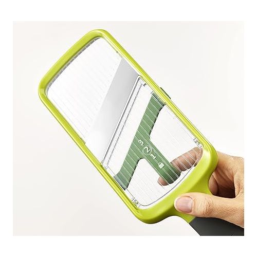 조셉조셉 Joseph Joseph Multi Hand-held Mandoline Slicer with Food Grip and Adjustable Blades Dishwasher Safe, One-size, Green