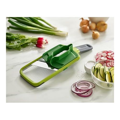 조셉조셉 Joseph Joseph Multi Hand-held Mandoline Slicer with Food Grip and Adjustable Blades Dishwasher Safe, One-size, Green