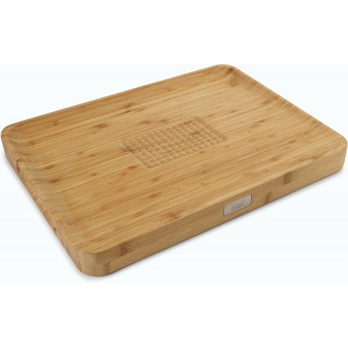 조셉조셉 Joseph Joseph 60142 Cut & Carve Bamboo Cutting Board with Food Grip and Angled Surface