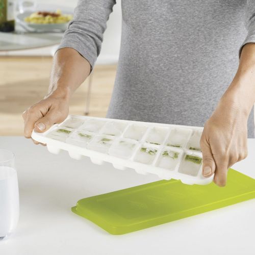 조셉조셉 Joseph Joseph 20018 QuickSnap Ice Cube Tray with Cover Lid Easy-Release No-Spill Stackable Odor-Free Dishwasher Safe, Green