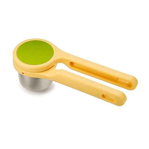 조셉조셉 Joseph Joseph 20101 Helix Citrus Juicer Ergonomic Twist-Action Hand Press Stainless Steel, Yellow