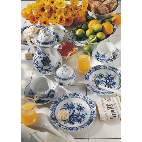  KAHLA - PORCELAIN FOR THE SENSES KAHLA Onion Pattern, Teapot 40-1/2 oz, Rossella Color, 1 Piece