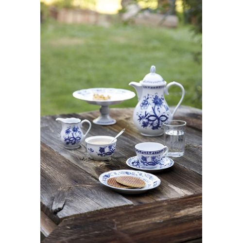  KAHLA - PORCELAIN FOR THE SENSES KAHLA Onion Pattern, Teapot 40-1/2 oz, Rossella Color, 1 Piece