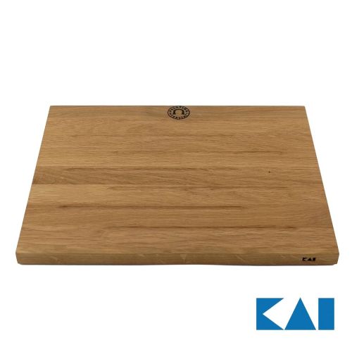  Kai Wasabi Black Angebotsset | ultrascharfes Kochmesser-Set | Kochmesser 20 cm + Allzweckmesser 15 cm + Officemesser 10 cm + massives Schneidebrett 40x30 cm (Eiche) | VK: 159,- €