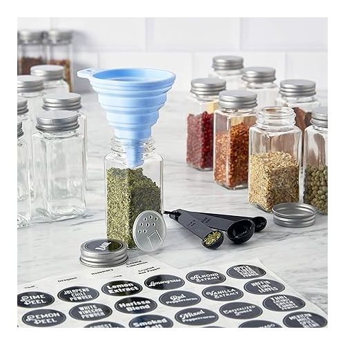 카먼스테인 Kamenstein Glass Jars with Removable Sprinkle/Pour Discs, Silicone Funnel, Set of 3 Measuring Spoons, and 450 Labels and Chalk Marker, Set of 24, 4-Ounce, Clear