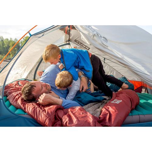 Kelty Tru.Comfort Doublewide 20 Degree Sleeping Bag ? Two Person Synthetic Camping Sleeping Bag for Couples & Family Camping