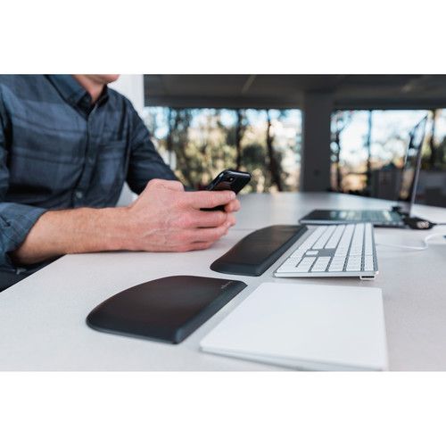  Kensington ErgoSoft Wrist Rest for Slim Keyboards (Black)