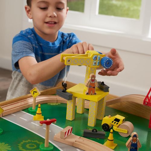 키드크래프트 KidKraft Waterfall Mountain Train Set and Table