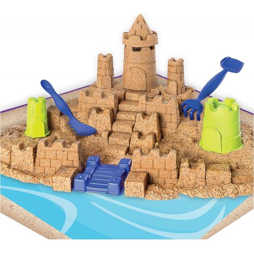  Kinetic Sand Beach Sand Kingdom Playset with 3lbs of Beach Sand, for Ages 3 and Up