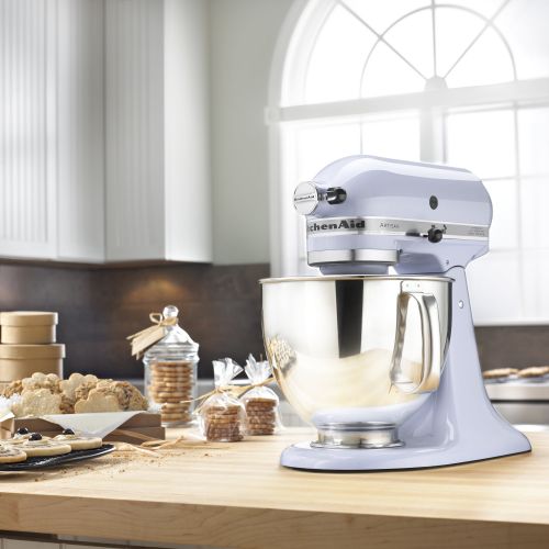 키친에이드 KitchenAid Artisan Series 5 Quart Tilt-Head Stand Mixer, Lavender Cream (KSM150PSLR)