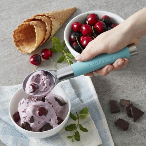 키친에이드 키친에이드KitchenAid KO117OHAQA Gourmet Ice Cream Scoop, One Size, Matte Aqua Sky