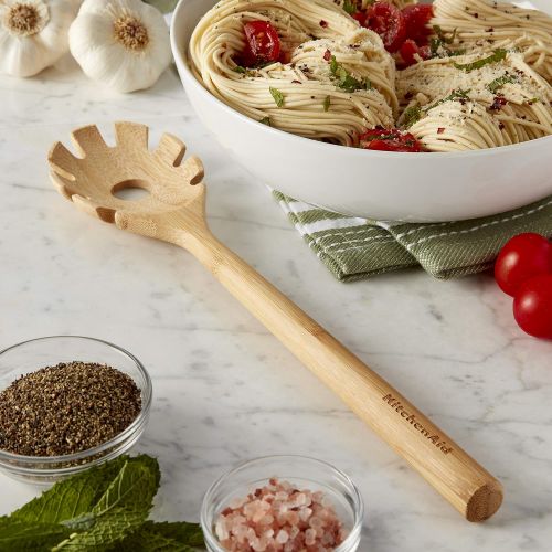 키친에이드 KitchenAid Universal Bamboo Pasta Fork, 12-Inch