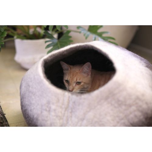  Kittycentric Cozy Cat Cave Bed- Handmade 100% Felted Wool