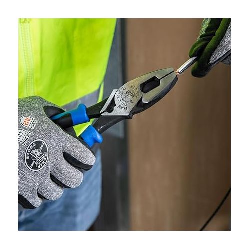  Klein Tools J2000-9NECRTP Side Cutter Linemans Pliers with Tape Pulling and Wire Crimping, High Leverage, 9-Inch