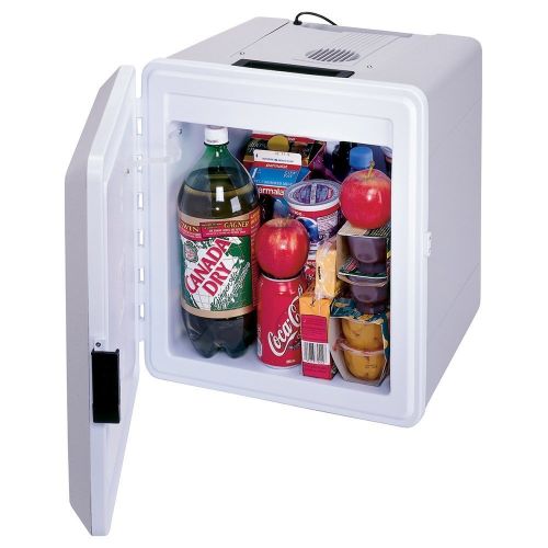  Koolatron 29 qt. Voyager Cooler