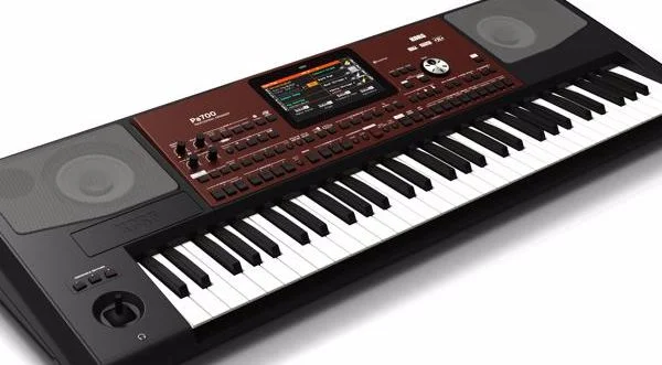  Korg Pa700 61-key Arranger Workstation