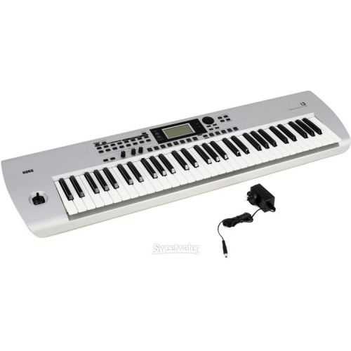  Korg i3 Arranger Keyboard Essentials Bundle - Silver