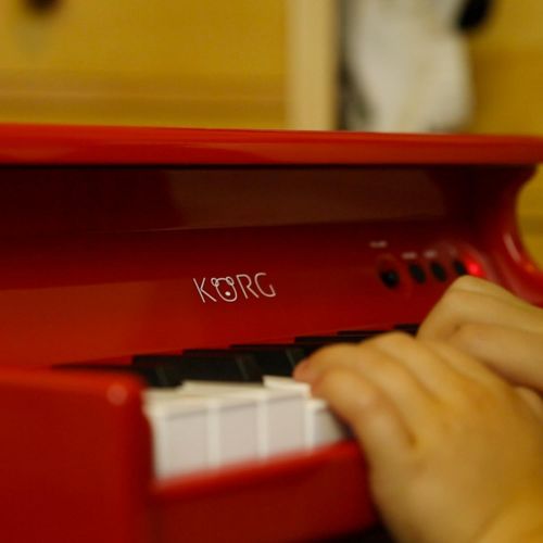  Korg tinyPiano Digital Toy Piano - Red