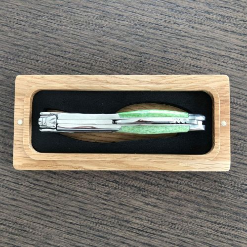  Laguiole en Aubrac Sommelier Waiters Corkscrew Camel Bone, Green