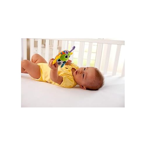  LAMAZE Bitty Bite Bug Rattle 4.5 Inch (Pack of 1)