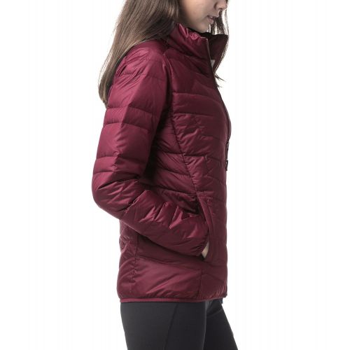  LAPASA Womens Water-Repellant Down Jacket (550 Feathers), Zipper + Interior Pockets, Lighteweight, Packable, Slim-Fit L18