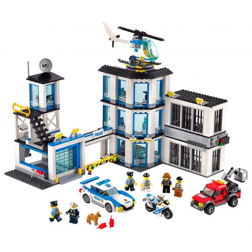  LEGO City Police Police Station 60141 (894 Pieces)