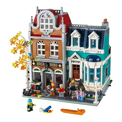  LEGO Creator Expert Bookshop 10270 Modular Building, Home Decor Display Set for Collectors, Advanced Collection, Gift Idea for 16 plus Year Olds
