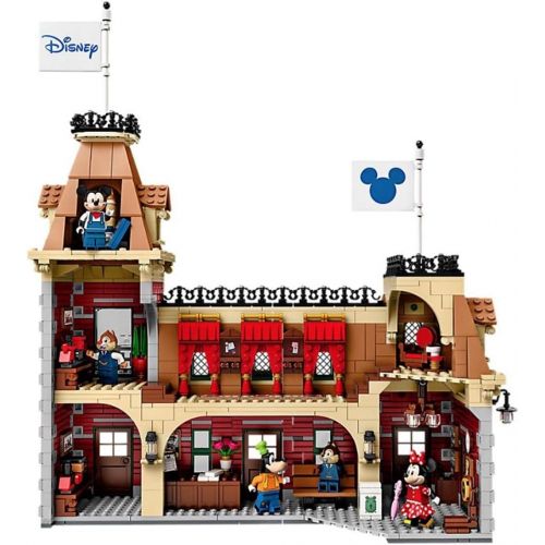  LEGO (71044 Disney Train and Station