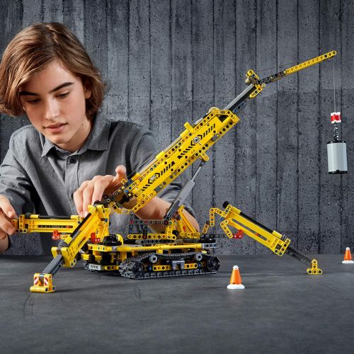  LEGO Technic Compact Crawler Crane 42097 Building Kit (920 Pieces)