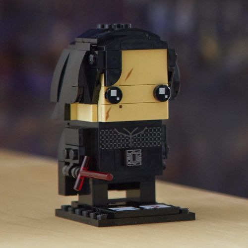  LEGO BrickHeadz Kylo Ren 41603 Building Kit (130 Piece)
