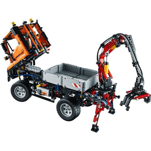  LEGO Technic Unimog U400 (8110)