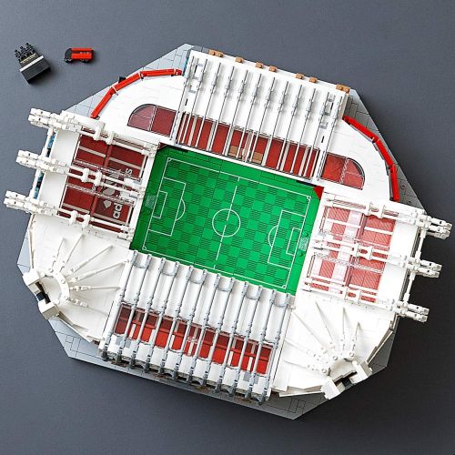  LEGO Creator Expert Old Trafford - Manchester United 10272 Building Kit for Adults and Collector Toy, New 2020 (3,898 Pieces)