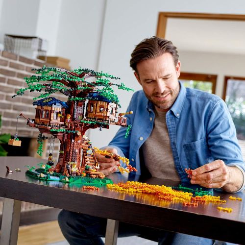  LEGO Ideas 21318 Tree House Building Kit (3,036 Pieces)