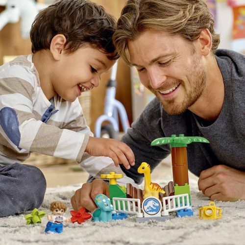  LEGO DUPLO Jurassic World Gentle Giants Petting Zoo 10879 Building Kit (24 Pieces) (Discontinued by Manufacturer)