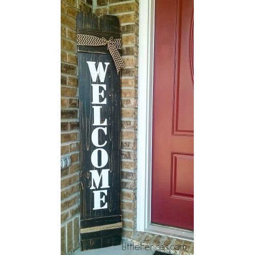  LITTLE FENCES Large Vertical Wood Welcome Sign