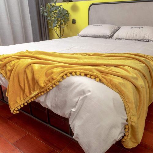  [아마존베스트]LOMAO Flannel Blanket with Pompom Fringe Lightweight Cozy Bed Blanket Soft Throw Blanket fit Couch Sofa Suitable for All Season(Mustard Yellow, 40x 50)