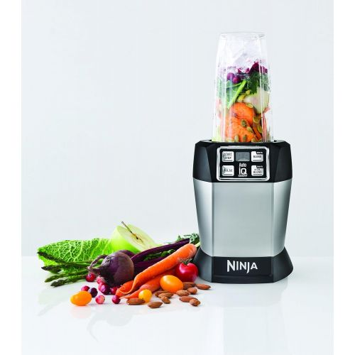 닌자 Nutri Ninja Personal Blender with 1000-Watt Auto-iQ Base to Extract Nutrients for Smoothies, Juices and Shakes and 18, 24, and 32-Ounce Cups (BL482)