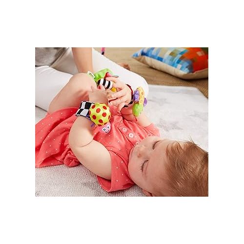 Lamaze Gardenbug - Baby Foot Finder Socks & Wrist Rattle Set - Sensory Development Toys - Newborn Baby Essentials