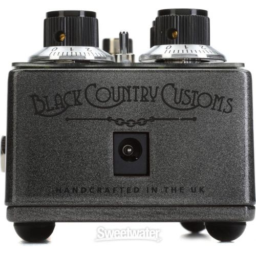  Laney Black Country Customs Blackheath Bass Distortion Pedal with Patch Cables