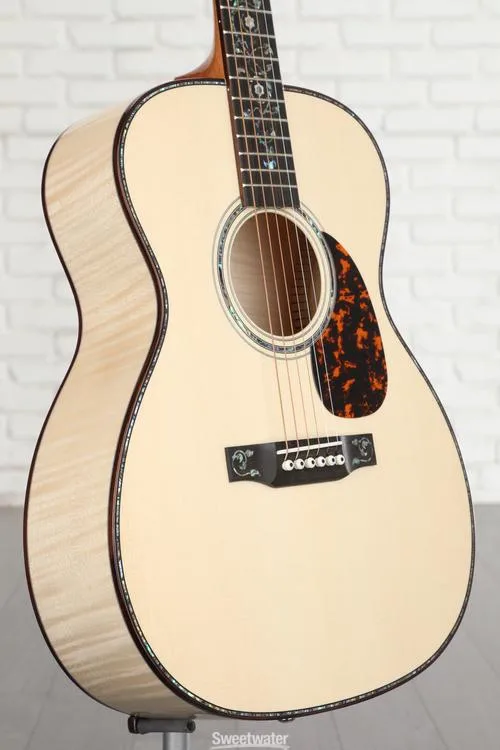 Larrivee SWX OM-10 Romanian Flamed Maple Acoustic Guitar - Natural Demo