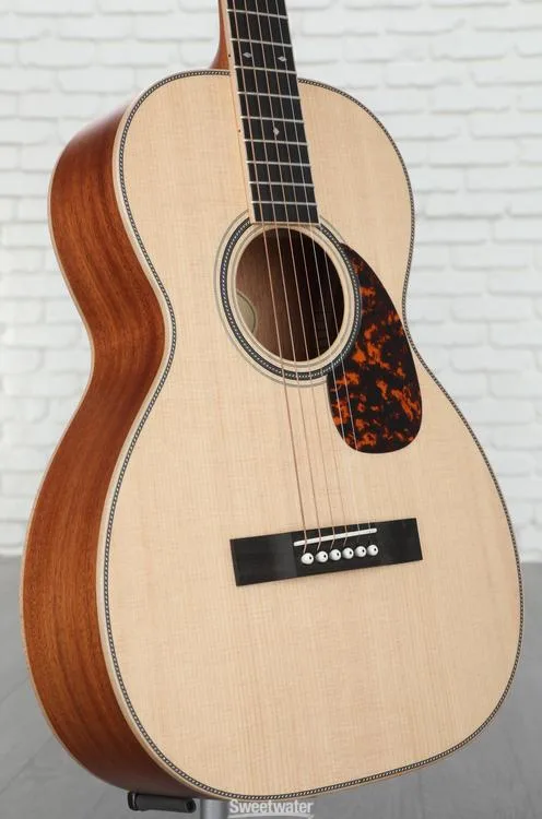 Larrivee OO40MH Acoustic Guitar - Natural