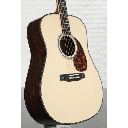  Larrivee D-10 Alpine Moon Spruce Deluxe Series Acoustic Guitar - Natural Gloss Demo